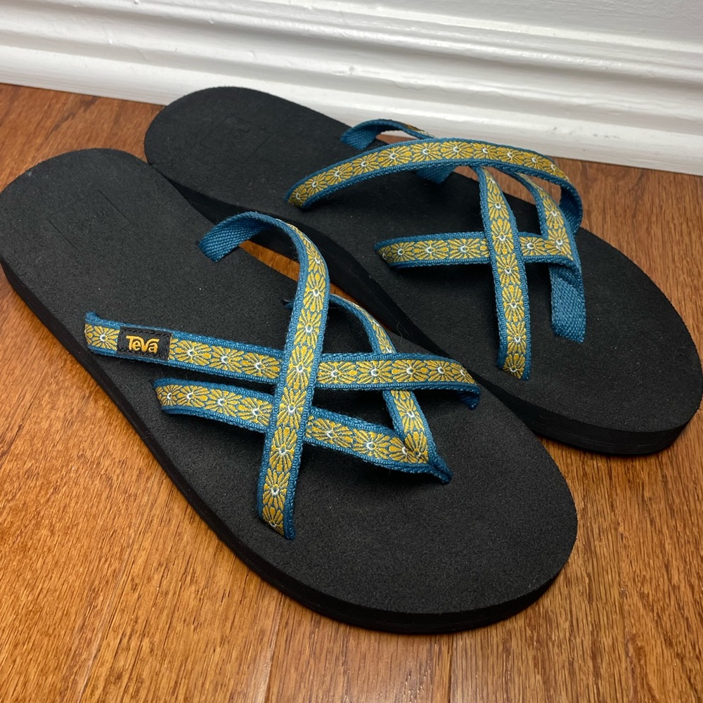 Teva Olowahu Sandals Womans 10